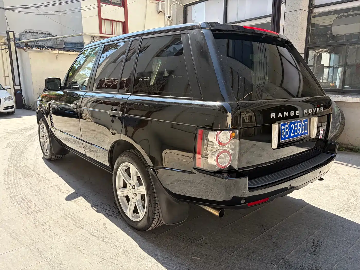 Land Rover Range Rover 2011 5.0 SC V8 Ultimate Edition фото 6