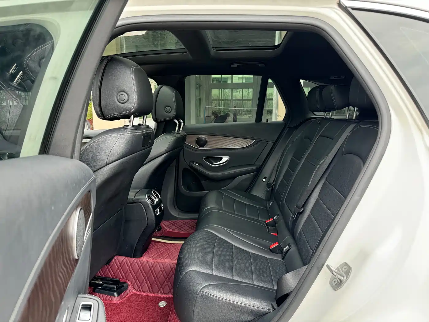 Mercedes-Benz GLC 2016 GLC 300 4MATIC Dynamic фото 10
