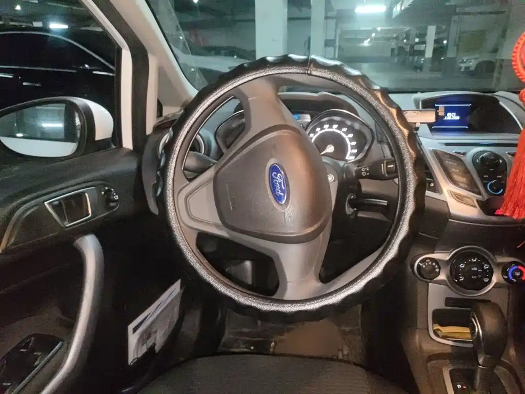 Ford Fiesta 2014 2013 Hatchback 1.5L Automatic Fashion