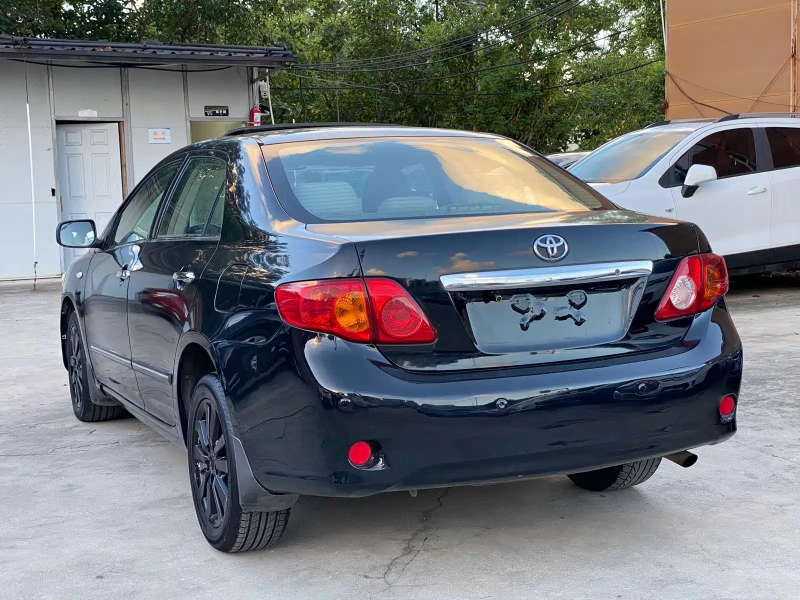 Фото 14 - Toyota Corolla