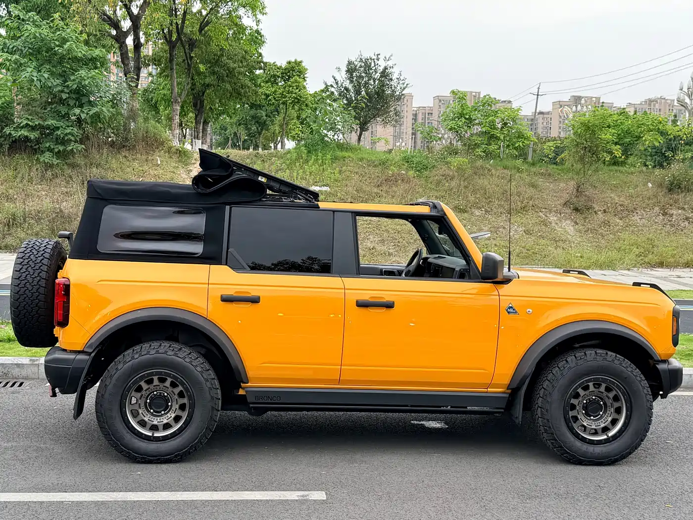 Ford Bronco (Import) 2024