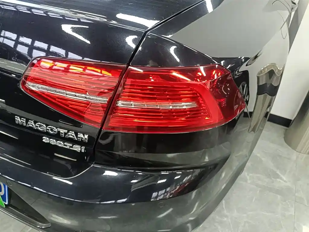 Volkswagen Magotan 2018 Facelift 380TSI DSG Luxury фото 8