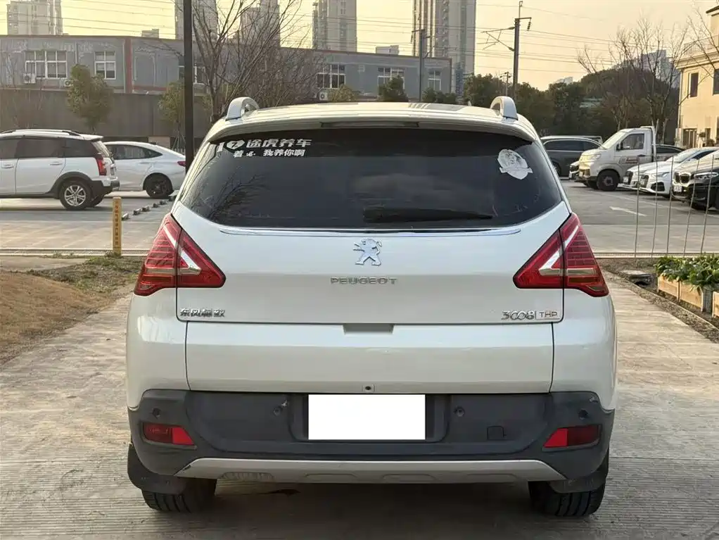 Peugeot 3008 2014 1.6THP Roland Garros Edition фото 14