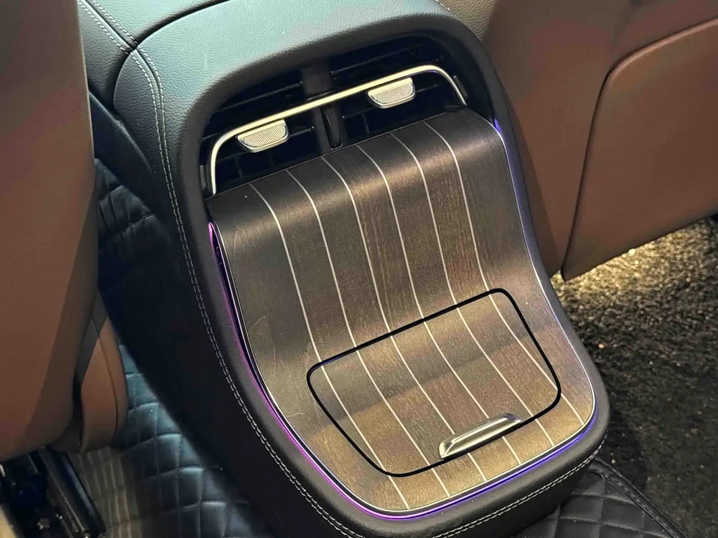 Mercedes-Benz E-Class 2025 E 300 L Luxury фото 9