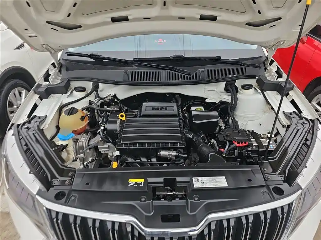 Škoda Kamiq 2020 Model 1.5L Automatic Comfort фото 10