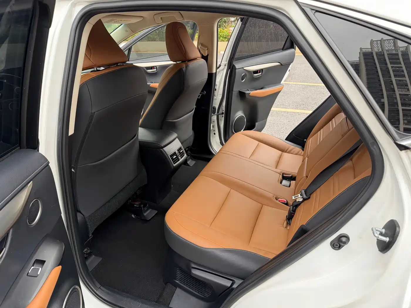 Lexus NX 2018 Model 300 FWD Fengxing Edition фото 12