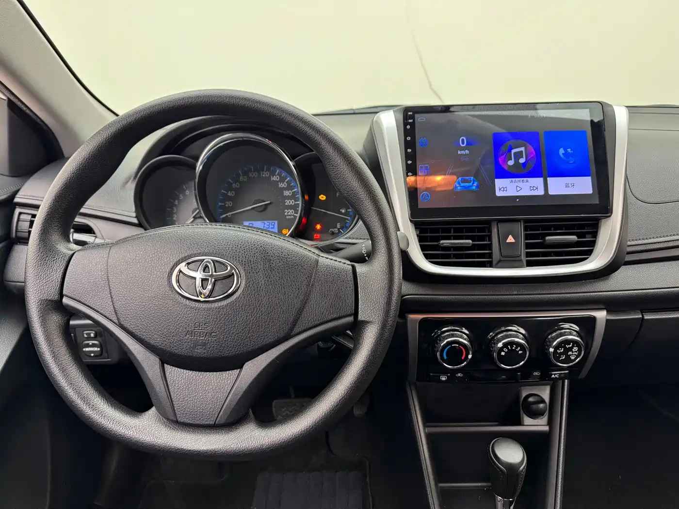 Toyota Vios 2017 1.5L CVT Pioneer фото 23