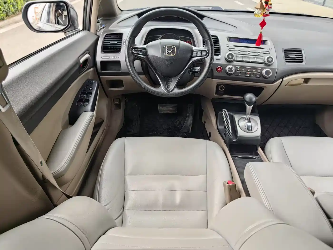 Фото 9 - Honda Civic