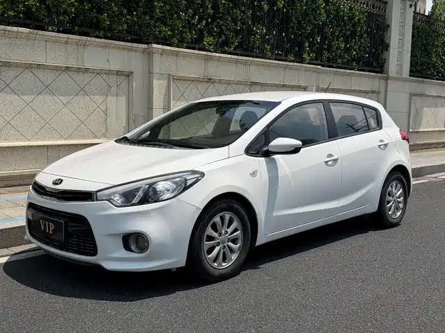  Kia Kia K3S 2014 1.6L Automatic GL