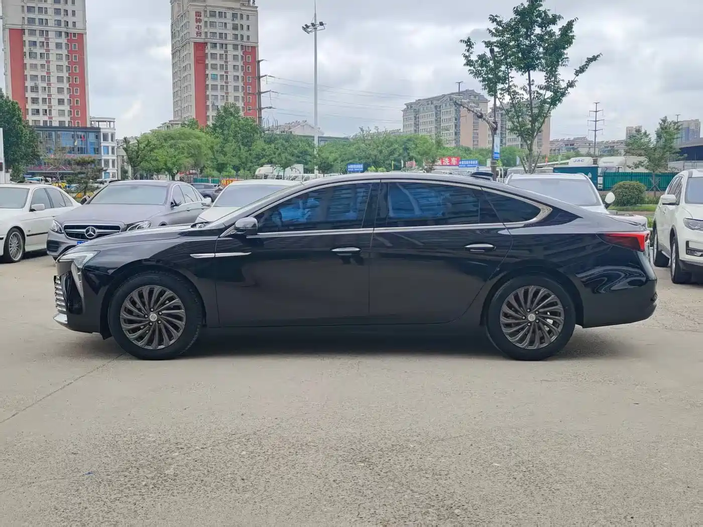 Buick LaCrosse 2025 Model 28T Platinum Edition фото 10