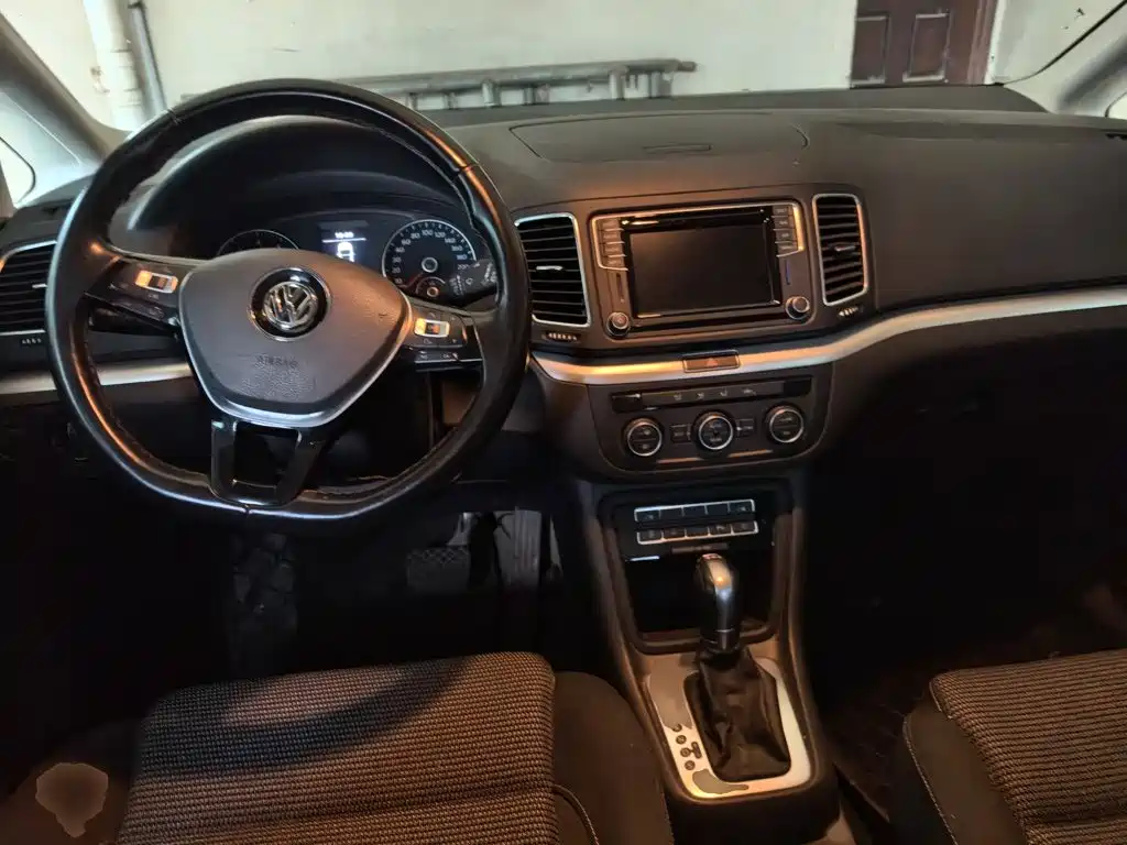 Volkswagen Sharan 2018 2018 380TSI Comfort 7-Seater