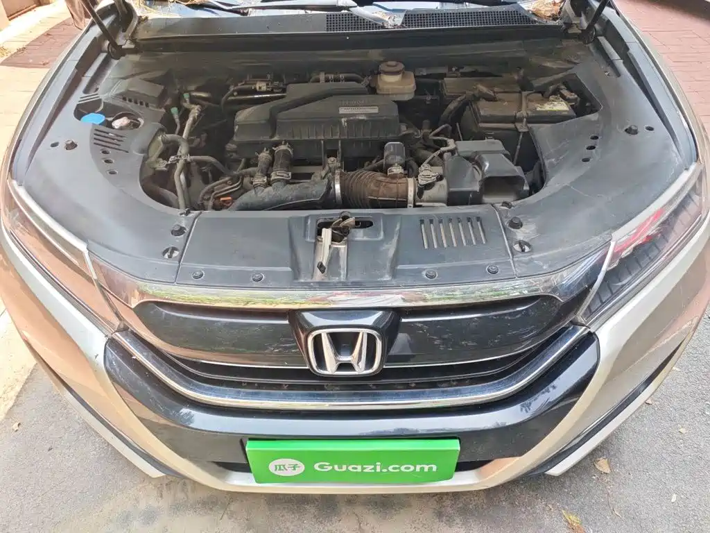 Honda UR-V 2017 2017 240TURBO 2WD Luxury Edition China V