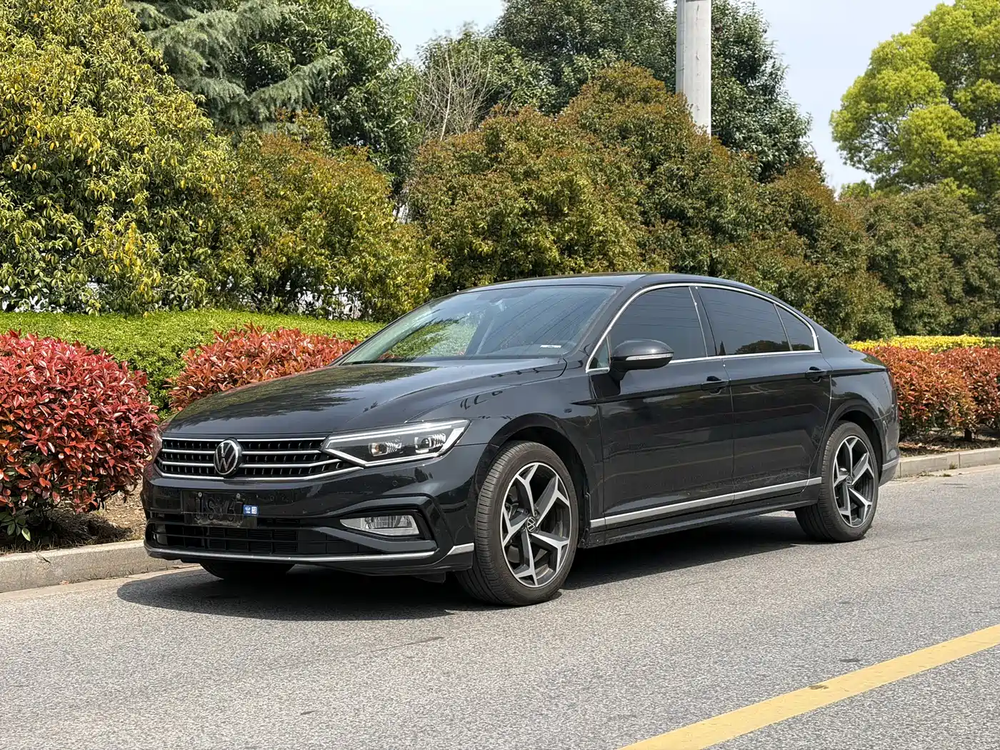Volkswagen Magotan 2023 2 Million Units Anniversary Edition 330TSI DSG Leading Type