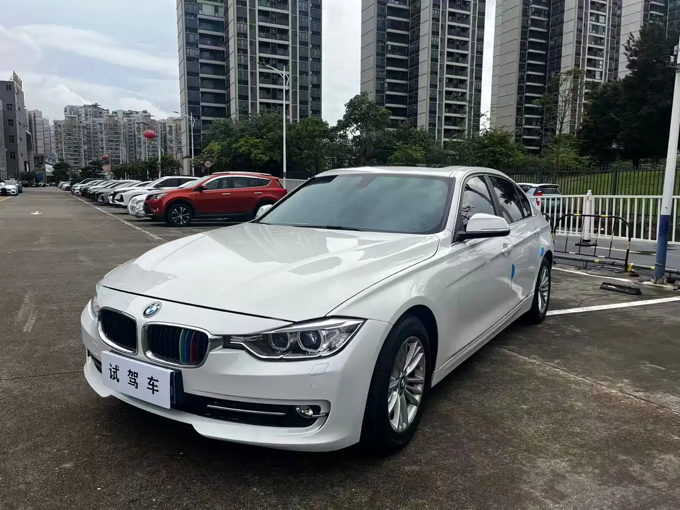 BMW 3 Series 2015 320Li Fashion