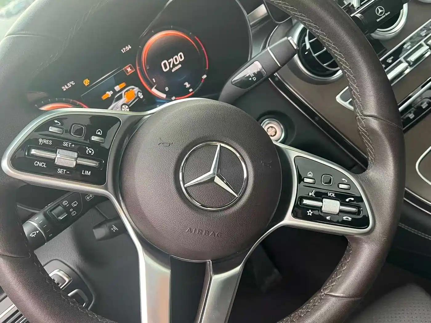 Mercedes-Benz GLC 2022 Model GLC 300 L 4MATIC Dynamic Edition фото 8