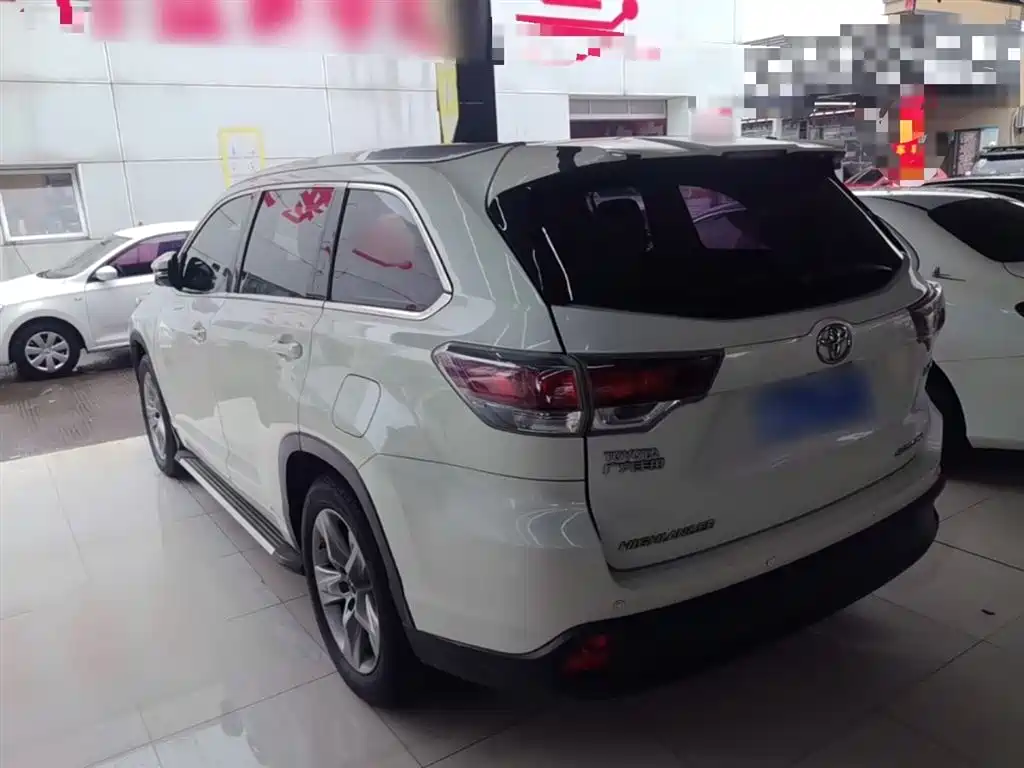 Toyota Highlander 2015 2.0T AWD Luxury Edition 7-seater фото 5