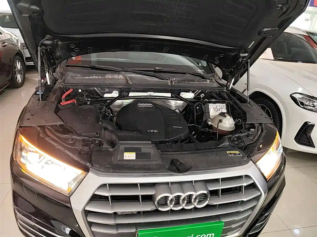 Audi Q5L 2020 Facelift 40 TFSI Honor Fashion фото 20
