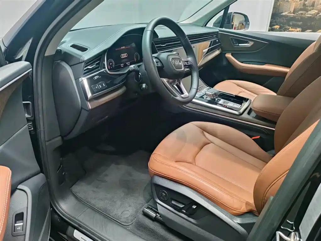 Audi Q7 2025 2025 55 TFSI quattro S line Sport