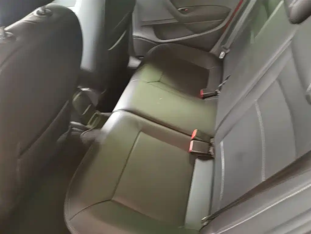 Volkswagen Polo 2014 1.6L Automatic Comfort Edition фото 17