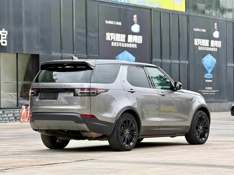 Land Rover Discovery 2017 3.0 SC V6 S фото 3