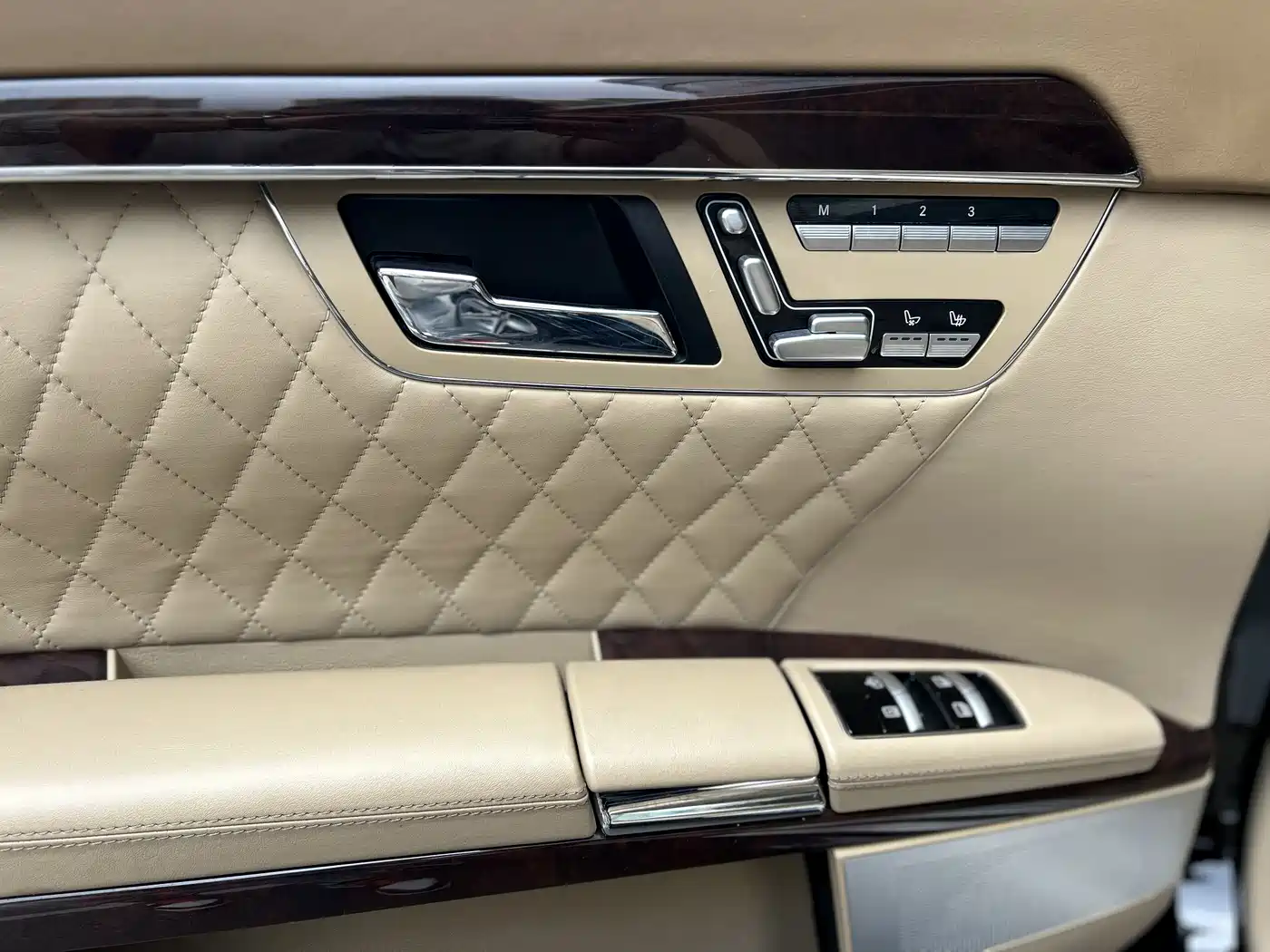 Mercedes-Benz S-Class AMG 2013 AMG S 65 L Grand Edition фото 19