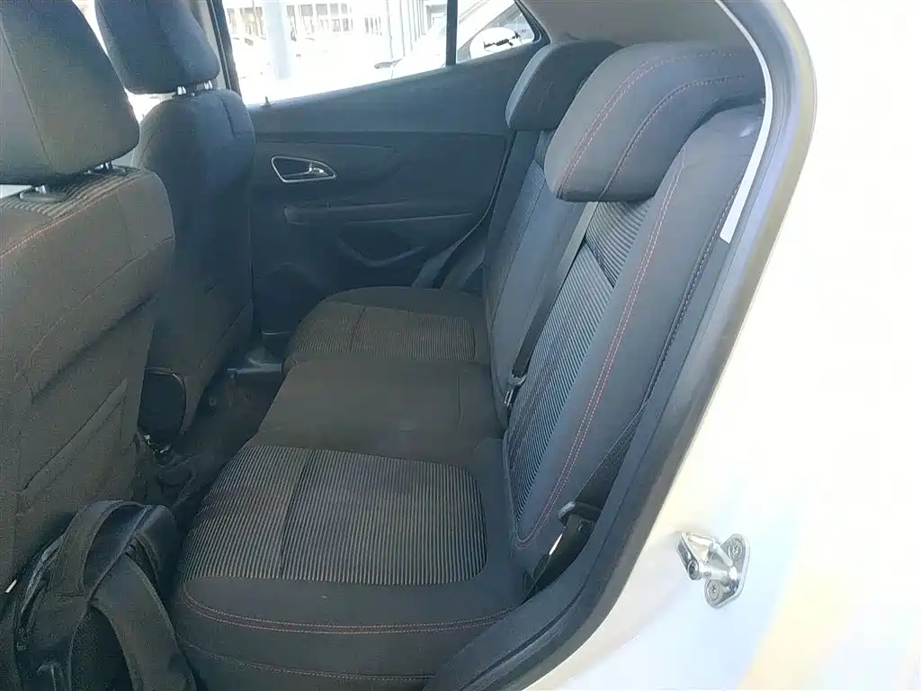 Buick Encore 2015 1.4T Automatic 2WD Urban Elite фото 14