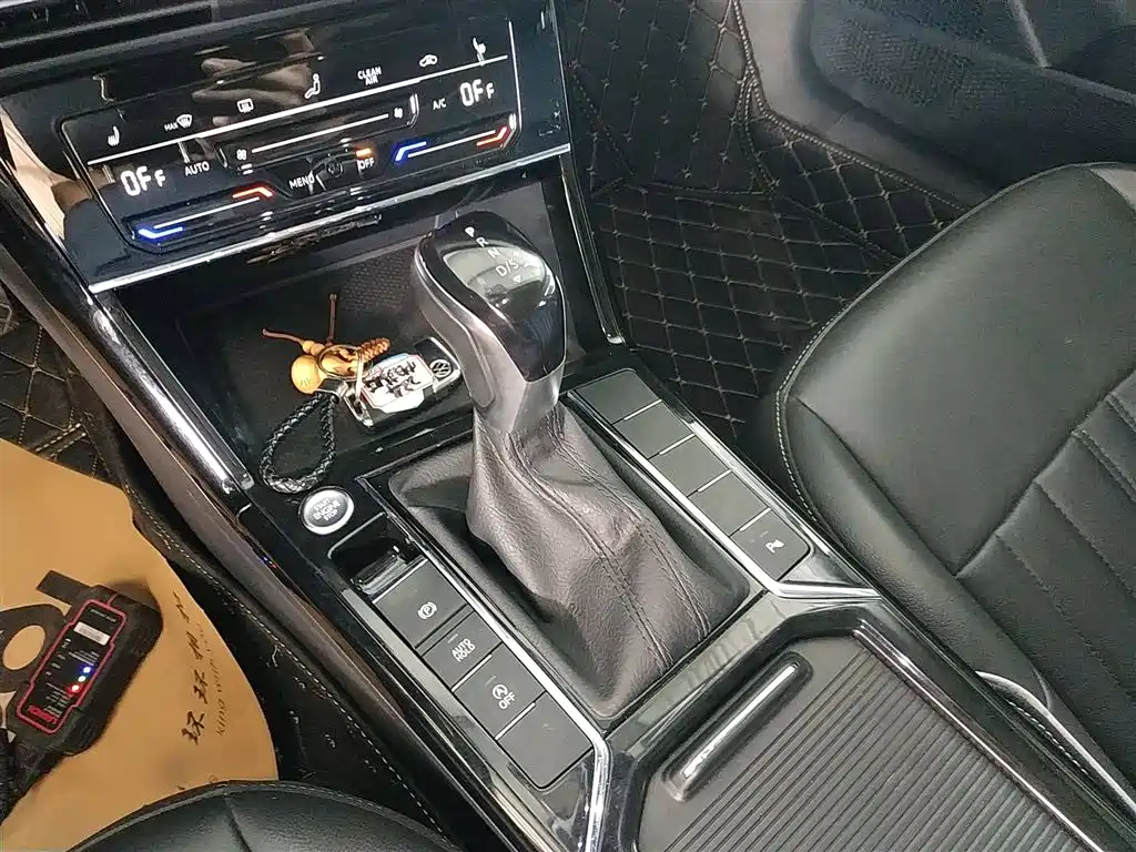 Volkswagen Passat 2023 Facelift 330TSI Elite Edition фото 6