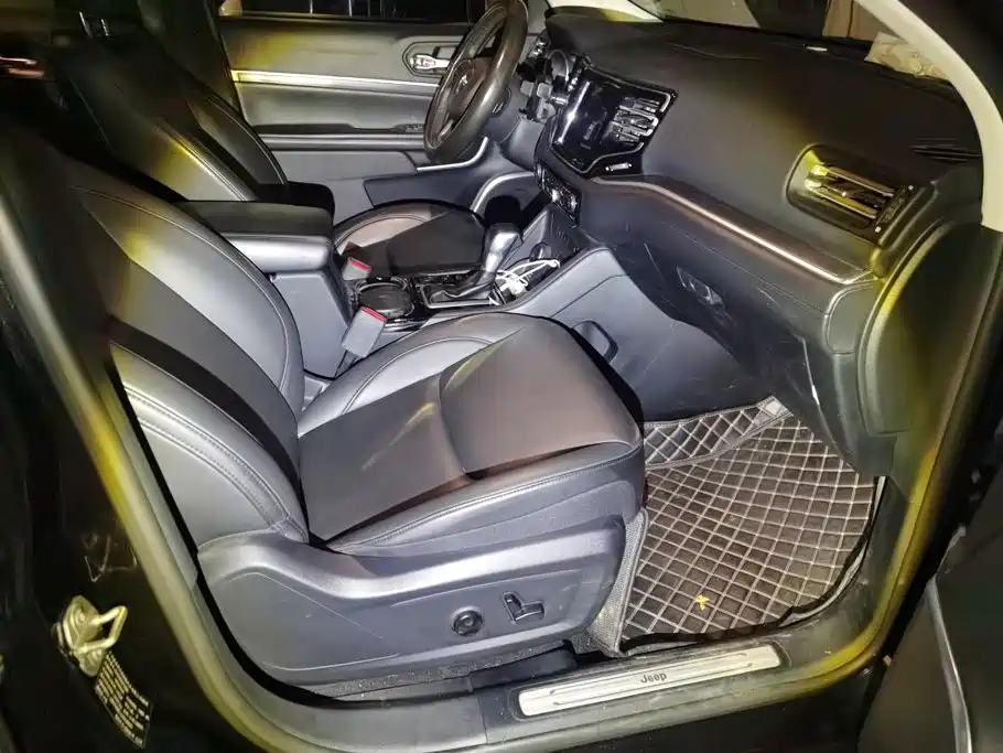 Jeep Commander 2019 2018 2.0T 4WD Ultimate Version China V