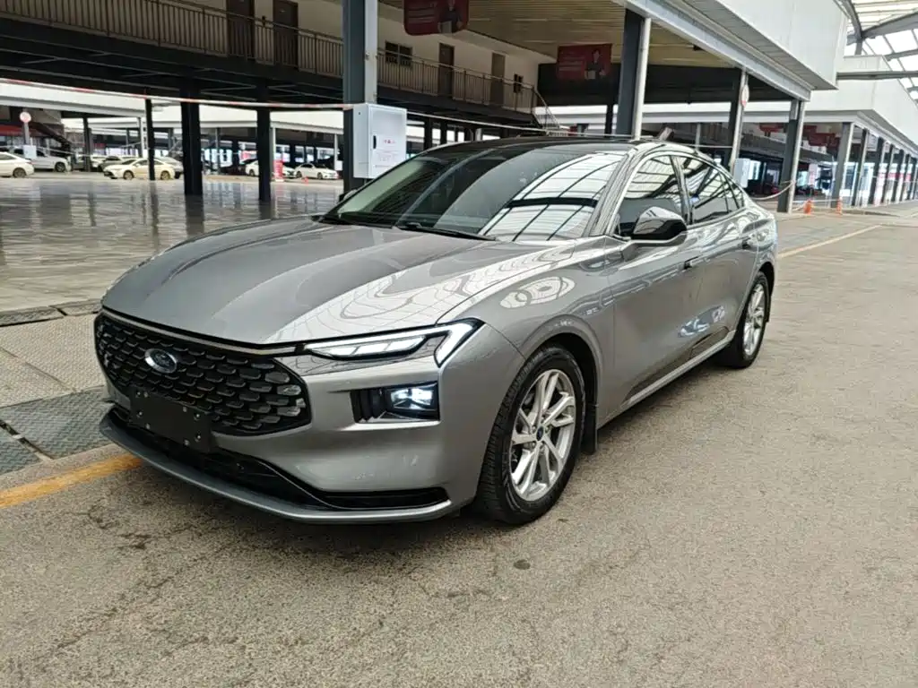 Ford Mondeo 2022 Facelift EcoBoost 245 Luxury
