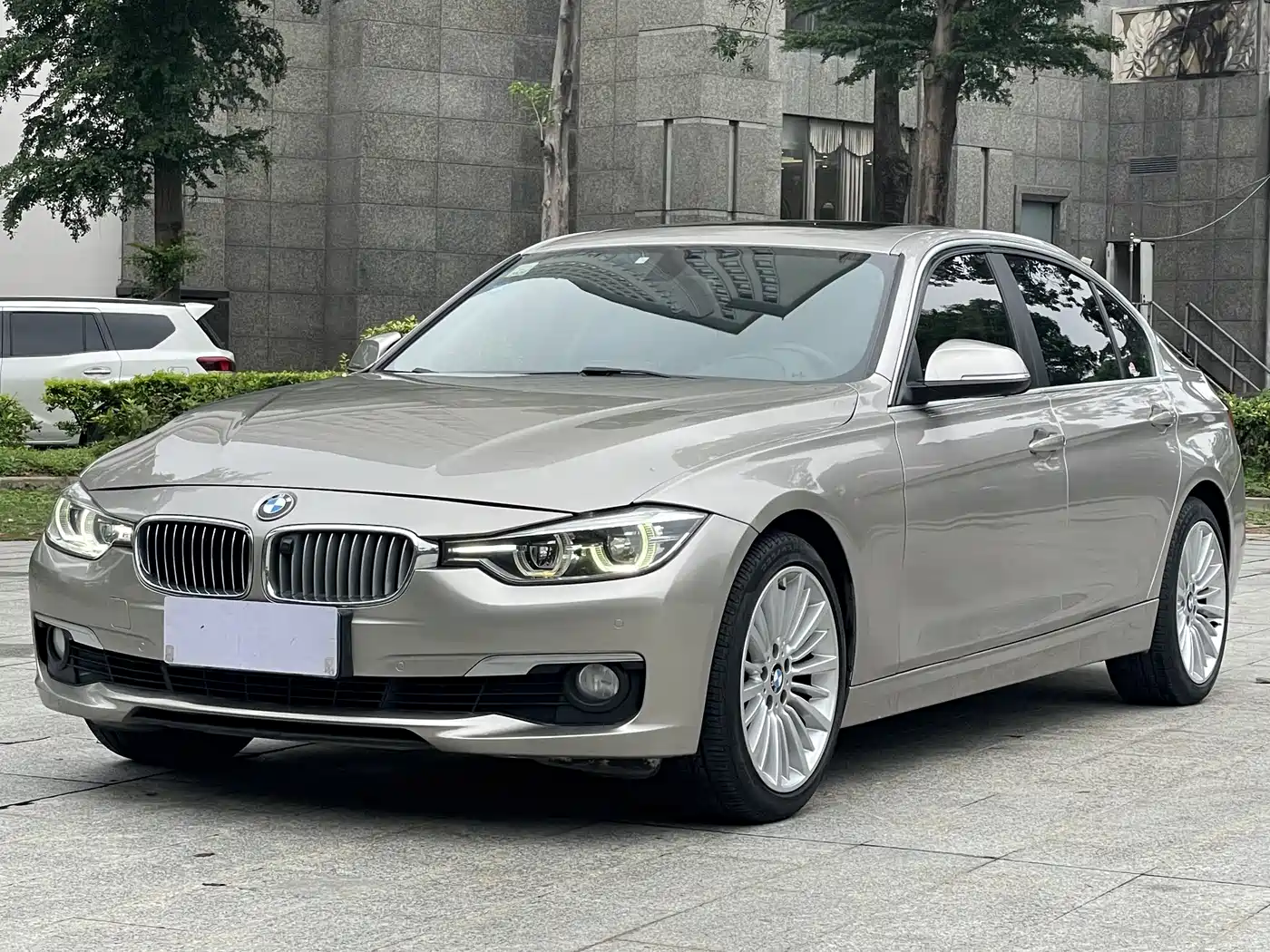 BMW 3 Series 2018 320Li Fashion Style