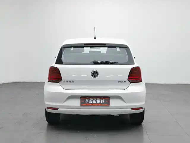 Volkswagen Polo 2016 1.4L Manual Trend — фото 4