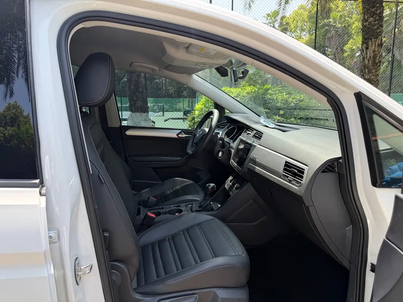 Volkswagen Touran 2021 Touran L 280TSI DSG Trend Edition 7-seater фото 15