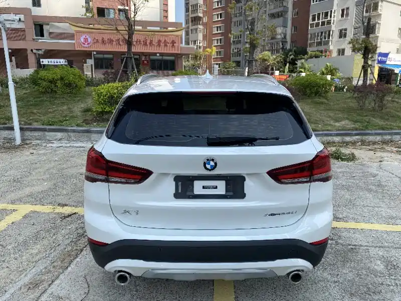 BMW X1 2020 xDrive25Li Premium Edition фото 8