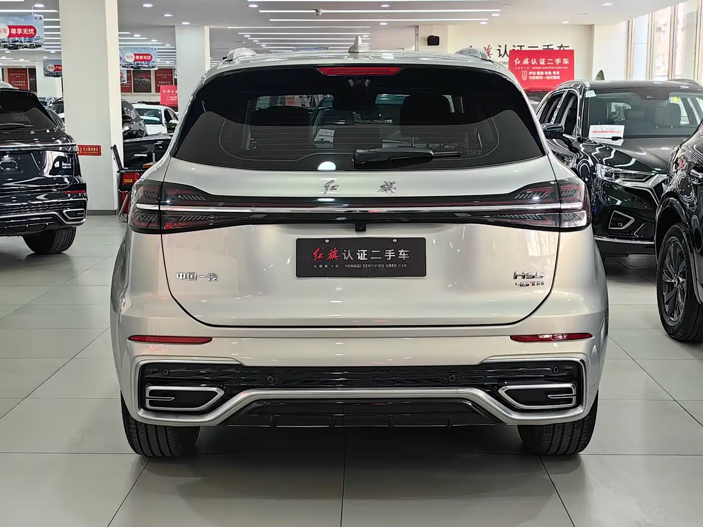 Hongqi HS5 2023 2.0T Flag Enjoy Pro Edition фото 10