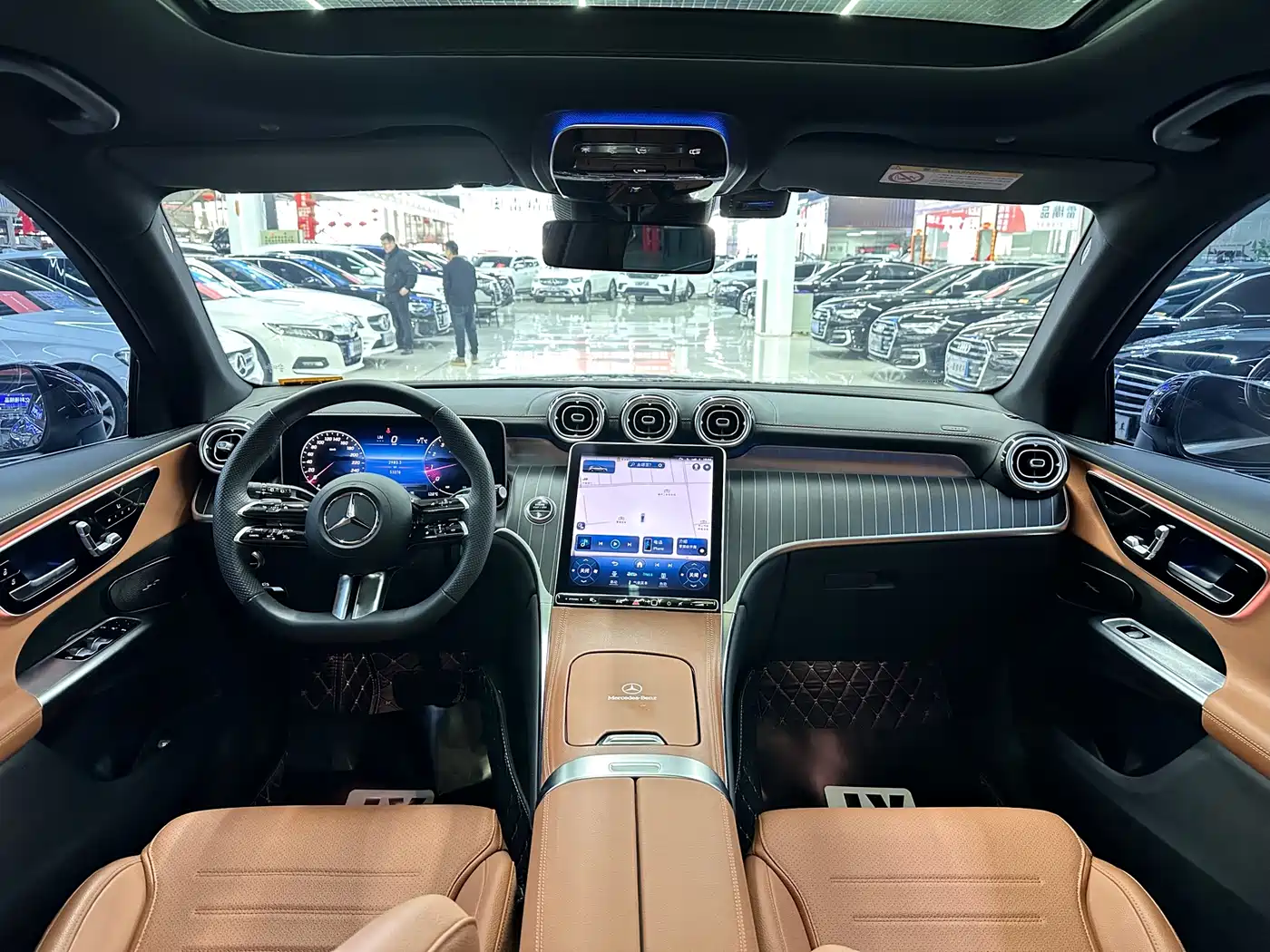Mercedes-Benz GLC 2024 GLC 260 L 4MATIC Luxury 5-seater фото 7