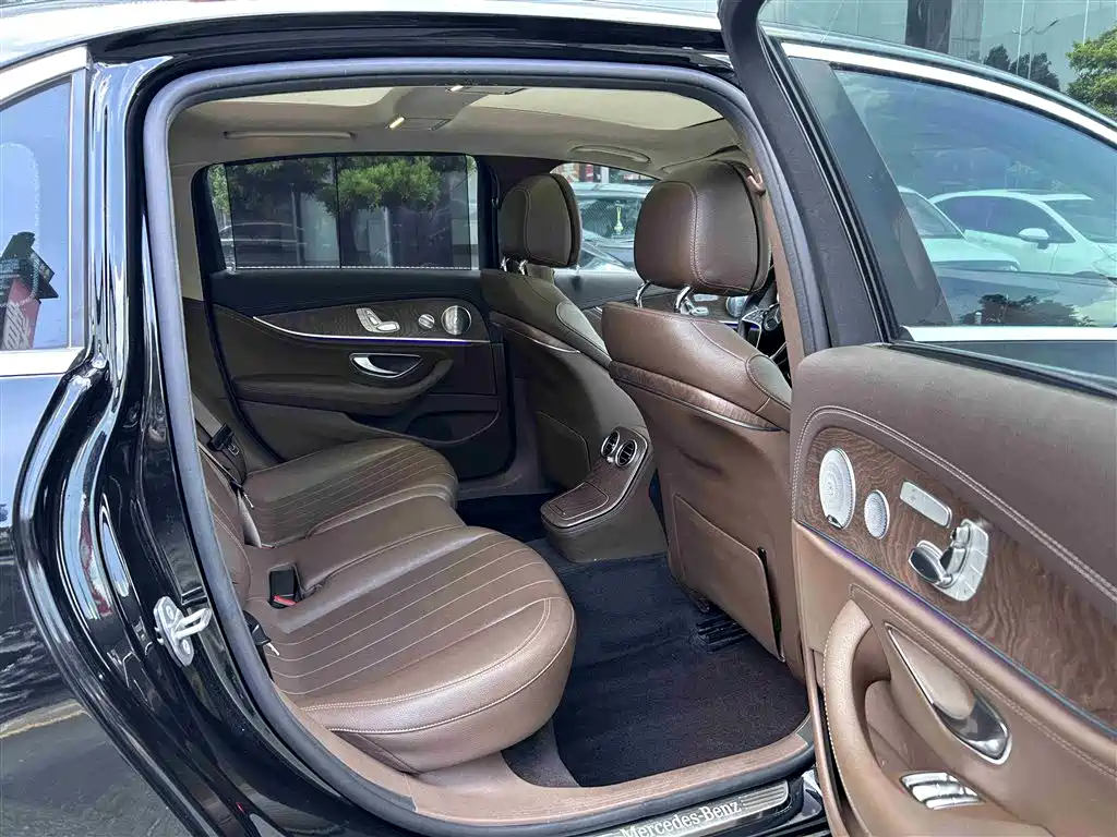 Mercedes-Benz E-Class 2021 E 300 L Luxury фото 13