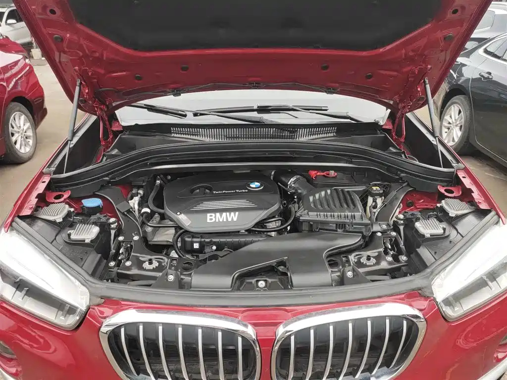 BMW X1 2018 sDrive18Li Premium Model фото 16