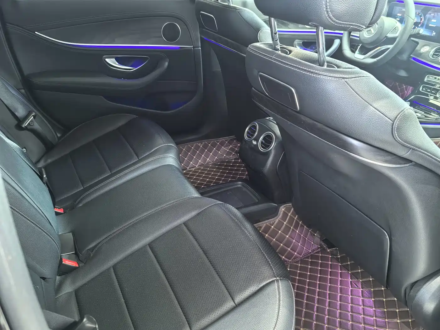 Mercedes-Benz E-Class 2016 E 300 L Sport Fashion Type фото 11