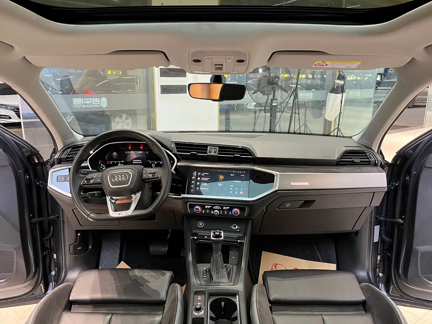 Audi Q3 Sportback 2022 40 TFSI Fashion фото 16