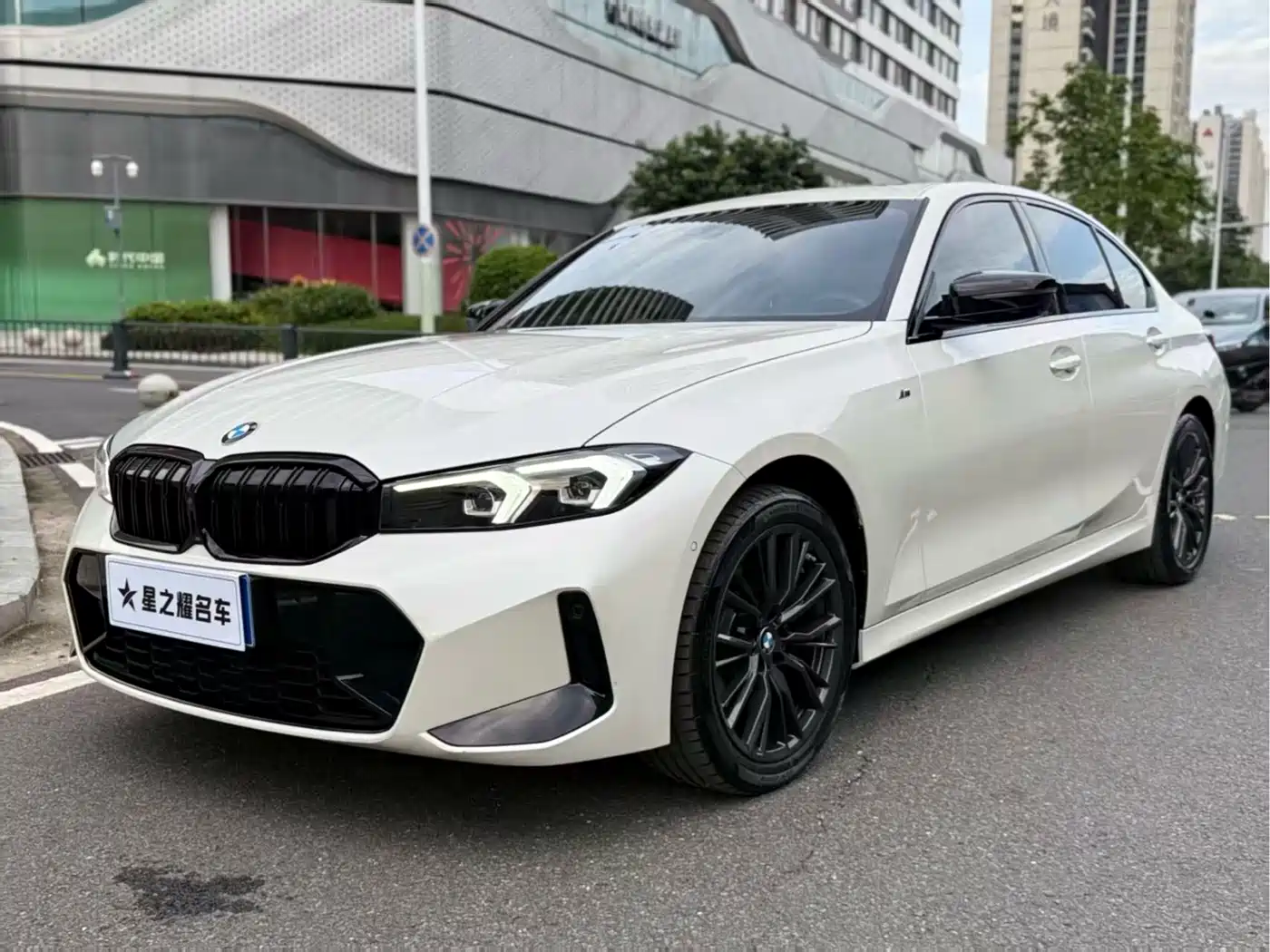 BMW 3 Series 2024 325i M Sport Shadowline Package