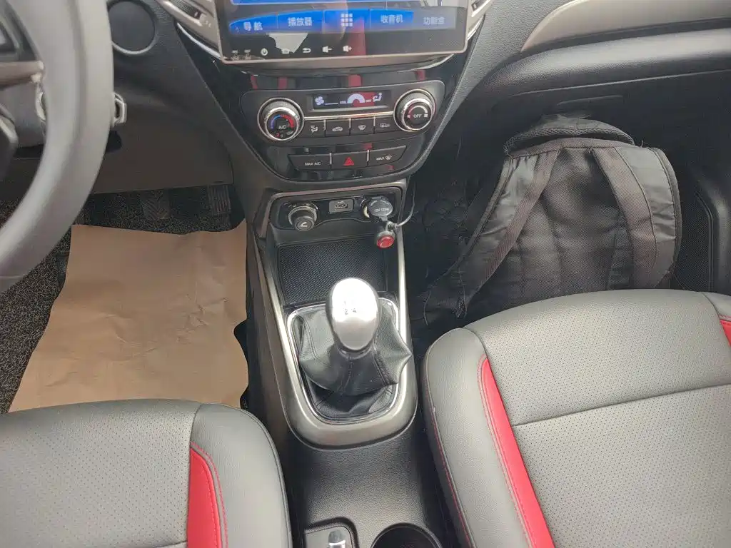 Changan CS15 2016 2016 1.5L Manual Fashion