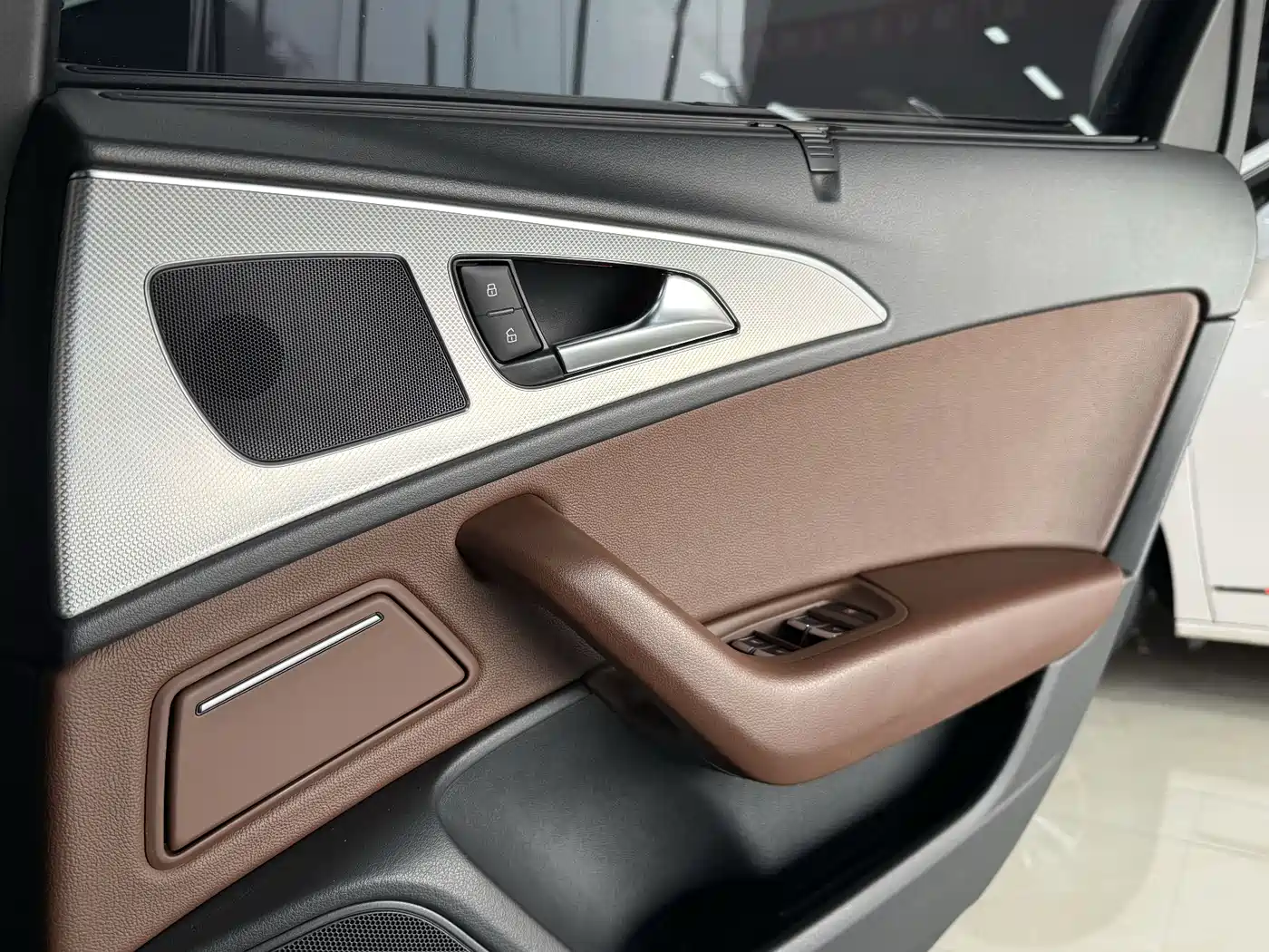 Audi A6L 2012 30 FSI Comfort фото 20