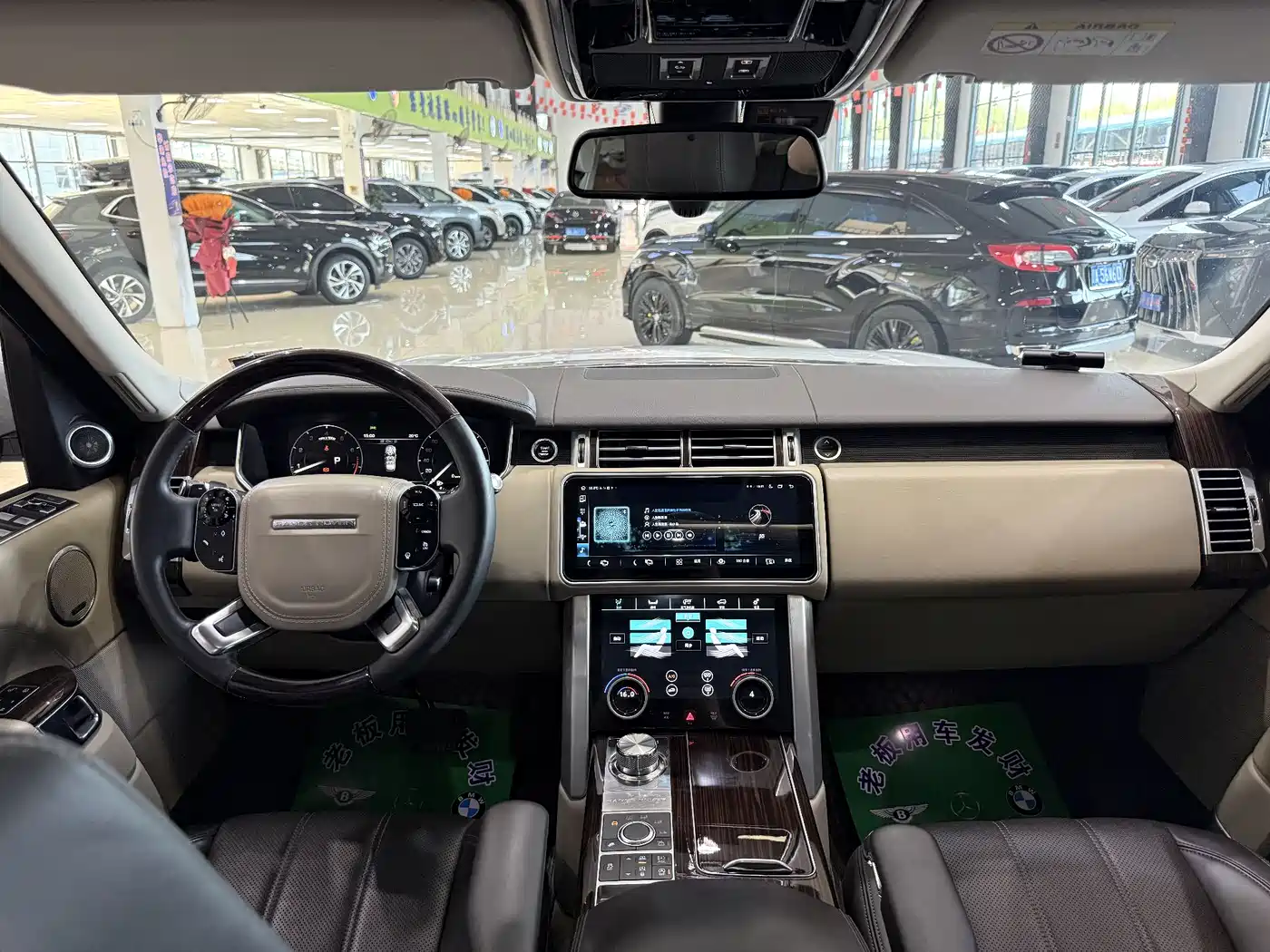 Land Rover Range Rover 2015 3.0 SC V6 Vogue фото 7