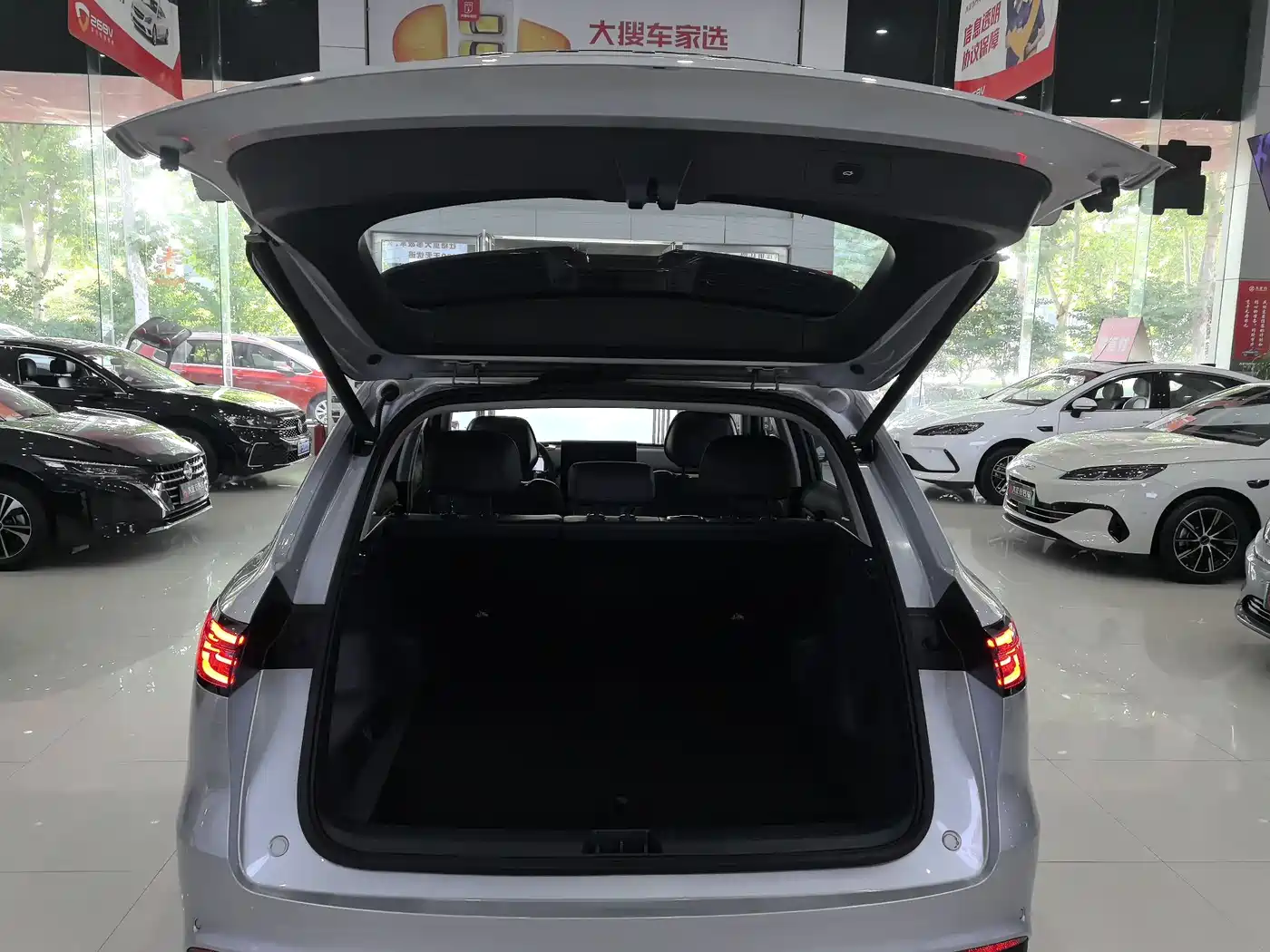 Photo 13 - Geely Galaxy Galaxy Starship 7 EM-i