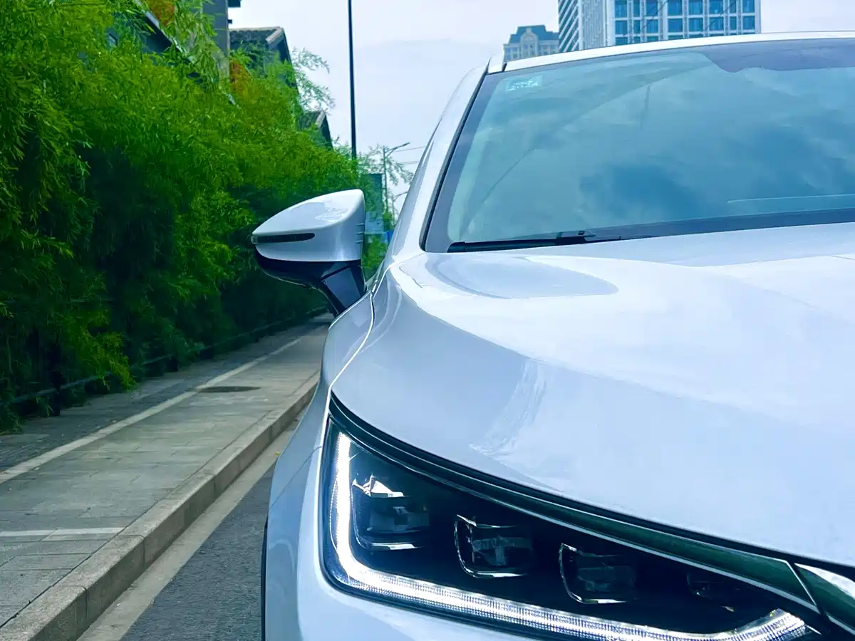 BYD TANG