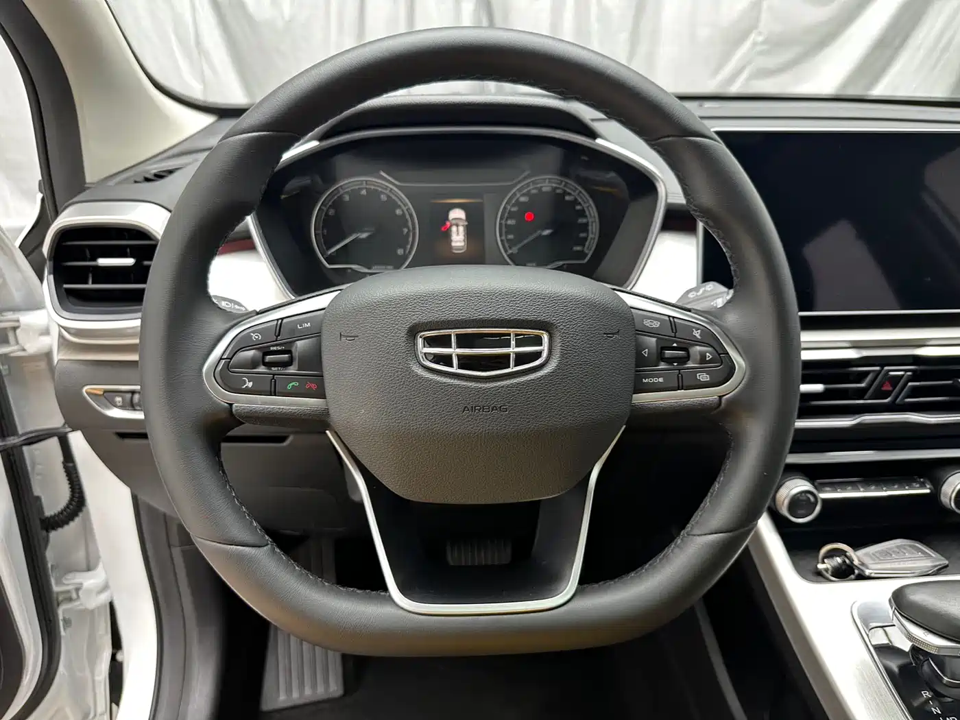 GEELY BINYUE
