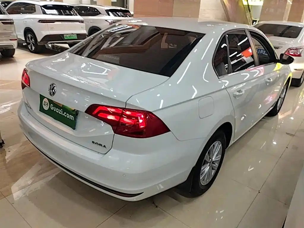Volkswagen Bora 2018 1.5L Manual Fashion фото 7