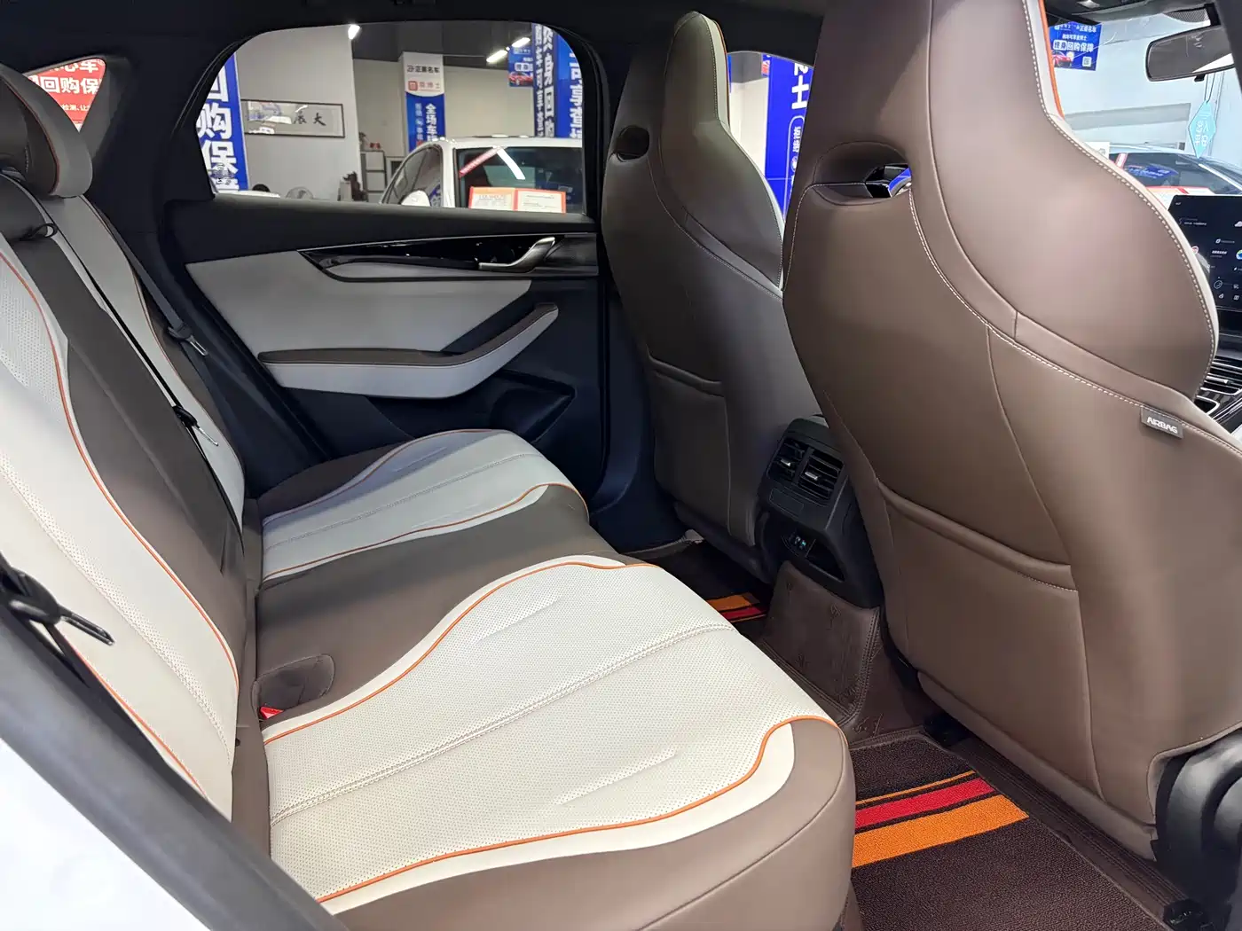BYD Qin PLUS 2024 Glory Edition DM-i 120KM Surpass фото 15