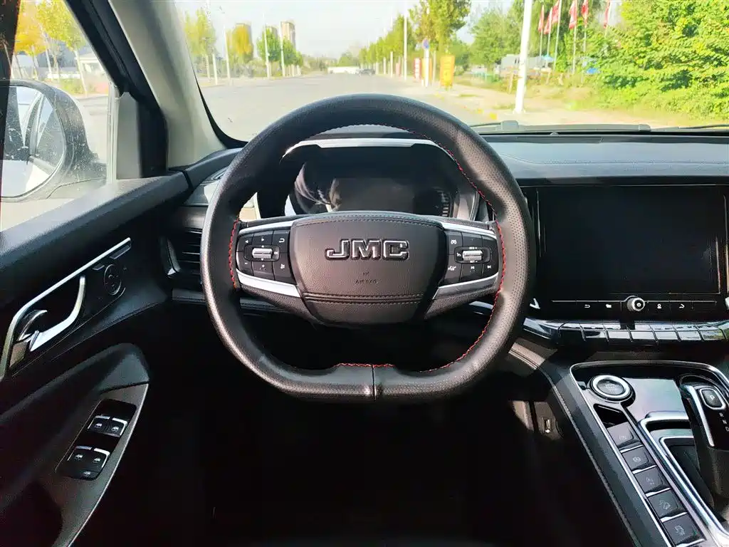 Jiangling Yuhu 9 2021 2019 2.0T Automatic Gasoline 2WD Comfort