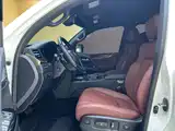 Фото 4 - Lexus LX